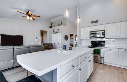 Palm Valley House | Family-Friendly Retreat with Pool and Golf Course Views
