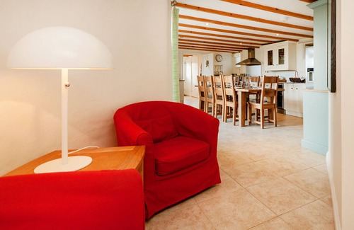 Helford Passage House | Family Retreat with Spectacular Views and Top Amenities