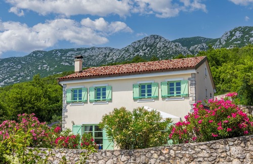 Tribalj Villa | Villa Tribalj: Private Oasis with Heated Pool & Ocean Views
