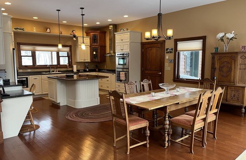 Montgomery Center House | Guest Rated: 9.8 Family Chalet Near Jay Peak Resort