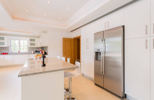 Quarteira Villa | Top-Rated Family Villa with Private Pool at VilaSol Golf