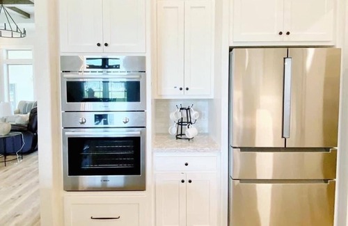 The Woodlands Other | Inviting Farmhouse with Pool - Ideal for Group Getaways