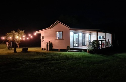 Collombatti House | Pet-Friendly Farmstay with Breathtaking District Views