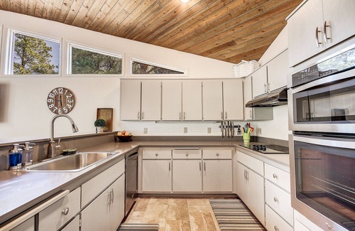 Flagstaff House | Top-Rated Flagstaff Grand Canyon House with Golf Views