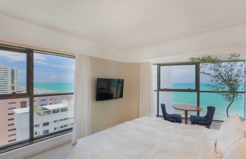 Pina Apartment | Elegant High-Floor Flat with Ocean View at Boa Viagem
