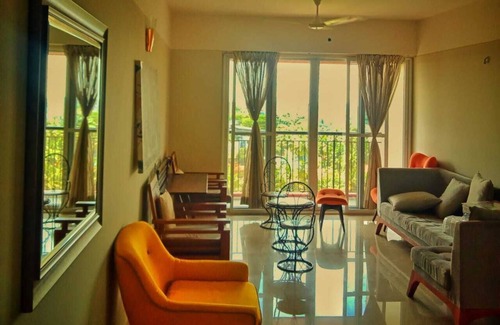 Kozhikode House | Stylish Flat with Pool for Daily, Weekly & Monthly Stays