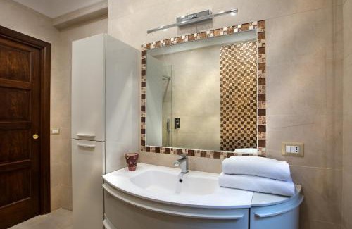 Quartieri Spagnoli Apartment | Luxury flat Sant'Anna place