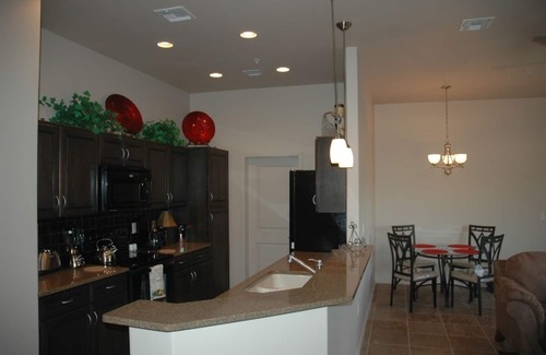 Tucson Condo | Stunning Foothills Condo with Pool & Spa Amenities