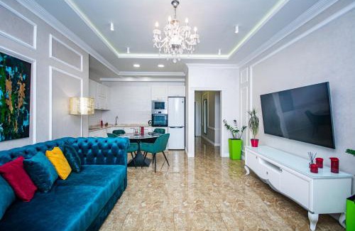 Kyiv Apartment | Elegant Retreat: Royal 1 - 4-Star Comfort & Relaxation