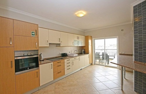 Funchal Apartment | Top-Floor Oceanview Penthouse with Spa & Pool Amenities