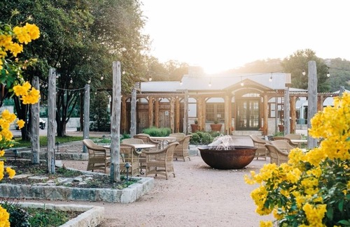 Lower Basin Lake Travis House | Luxury Garden Room, Lake Austin Spa Resort, All-inclusive, Spa, Watersports
