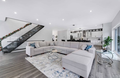 Downtown Gatineau House | Exceptional Home Near Ottawa: Hot Tub, Fire Pit & BBQ