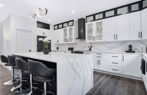Downtown Gatineau House | Exceptional Home Near Ottawa: Hot Tub, Fire Pit & BBQ