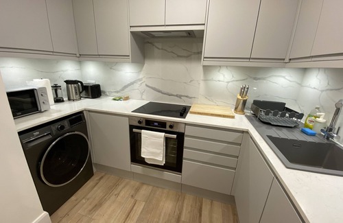 Letchworth Apartment | Elegant Letchworth Apartment with Spa & Hot Tub Amenities