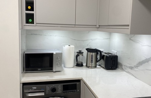Letchworth Apartment | Elegant Letchworth Apartment with Spa & Hot Tub Amenities