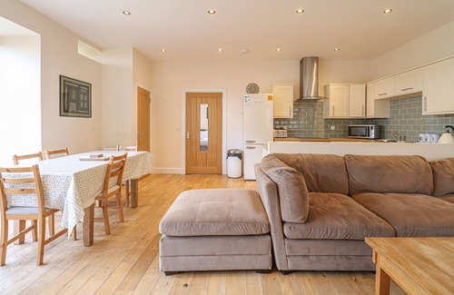 Arden Cottage | Cozy Cottage Retreat in Loch Lomond National Park