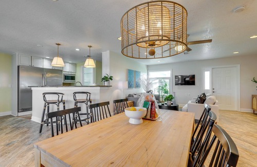 Apollo Beach House | Exceptional Apollo Beach Retreat with Private Pool & Dock