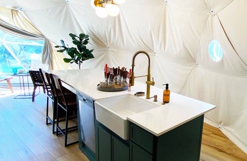 Burton Cabin | Luxury Geodome at The Tranquil Star with Incredible Amenities