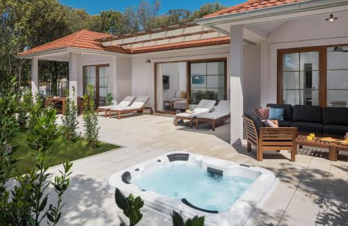 Bale Resort | Elegant Glamping Beach Villas Porto Bus with Oceanfront Views