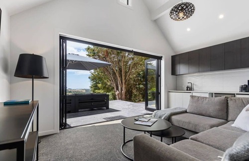 Mangawhai Villa | Ideal Group Retreat: Oceanfront Villas for 20+ Guests