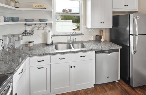 College Park Apartment | Luxury Guest House | Pvt. Parking | @ Kyle Field