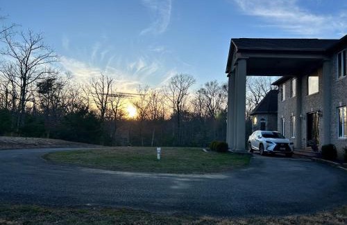 Croom House | Guest Suite with Movie Theater, Pool & Game Room - 10/10
