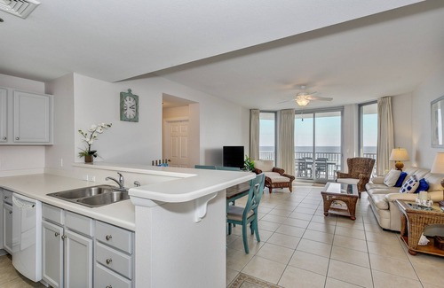 Pensacola Beach Condo | Elegant Gulf Front Condo with Pool, Spa & Ocean Views