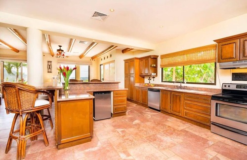 Potrero House | Elegant Oceanview Villa with Pool Near Potrero Hills