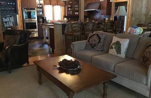Martin House | Experience Hartwell Home: Family-Friendly with Ocean Views!