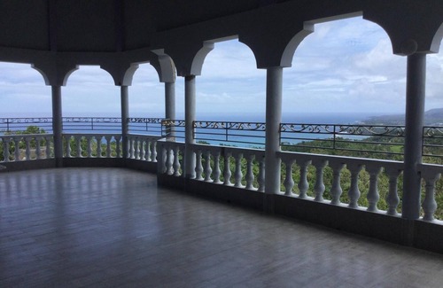 Port Antonio Hotel | Luxury havens with two kings or a king and queen bed, overlooking Port Antonio