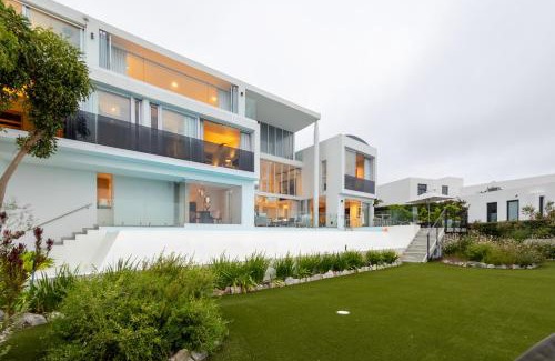 Plettenberg Bay Villa | Discover Luxury Hideaways with Ocean View and Private Beach