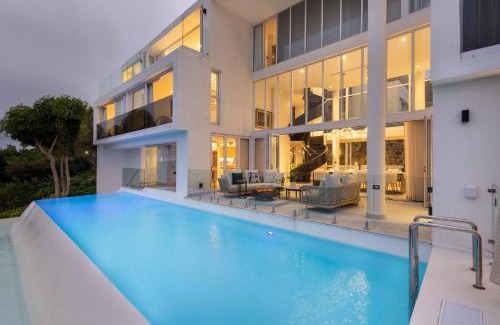 Plettenberg Bay Villa | Discover Luxury Hideaways with Ocean View and Private Beach