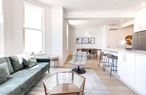 Mile End Apartment | Elegant 1BDR with AC in Prime Location, Pet-Friendly Stay