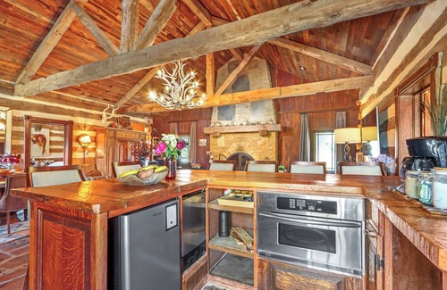 Wimberley House | Luxury Hill Country Escape Pool, Hot Tub, Firepit Near Wineries