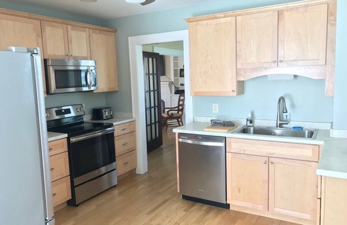 Fayetteville House | Historic 4-Bedroom Home in Downtown Fayetteville, Sleeps 11