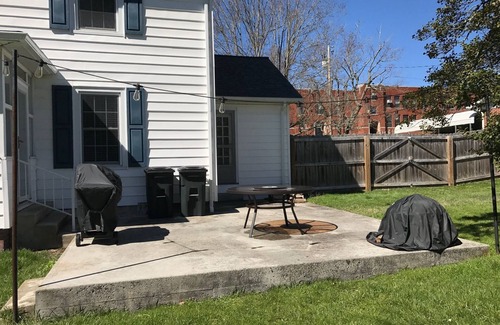 Fayetteville House | Historic 4-Bedroom Home in Downtown Fayetteville, Sleeps 11