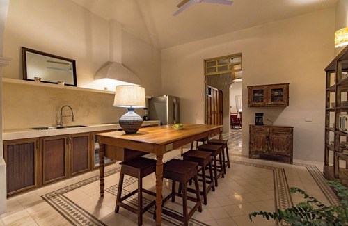 Zona Paseo Montejo Hotel | Luxury Historic 5BR Boutique hotel in Centro Walkable & Pool