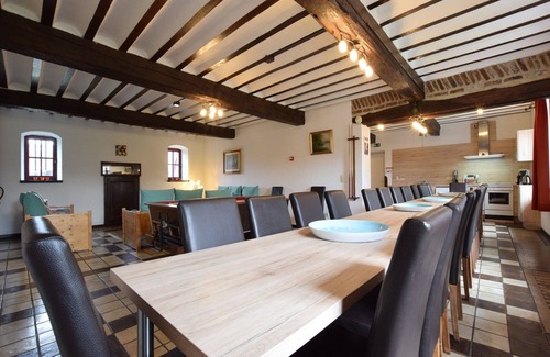 Monville House | Exclusive Holiday Home in Melreux-Hotton with Sauna & Pool