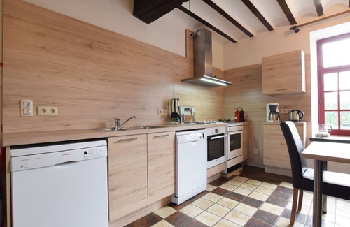 Monville House | Exclusive Holiday Home in Melreux-Hotton with Sauna & Pool