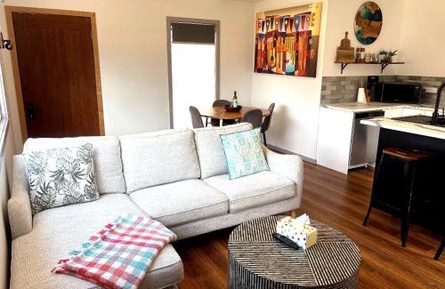 Mallacoota Apartment | Elegant 4-Star Holiday Unit Near Town with Boat Parking