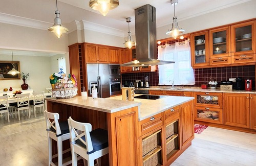 Ferrel Villa | Unforgettable Villa Getaway with Pool & Ocean Views