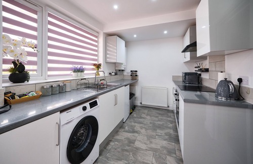 Weston on Trent House | Luxury Home+Coventry Arena+Arena Shopping Park
