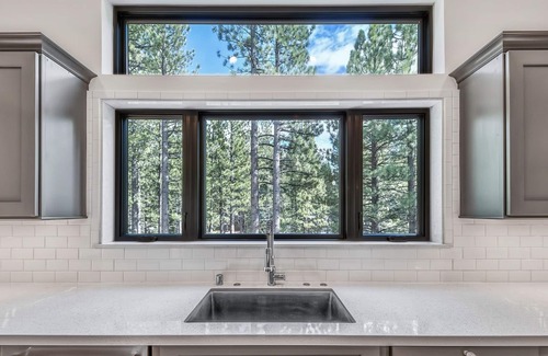 North Upper Truckee House | New Game & Theater Home with Ocean View and Pool Access