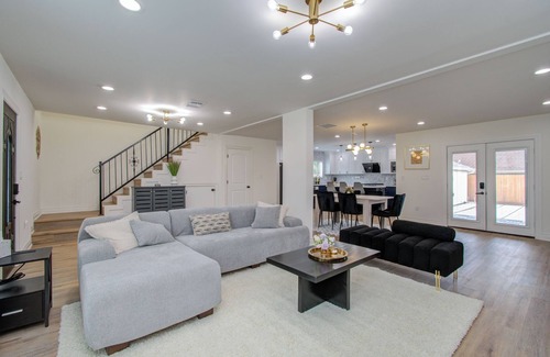 Riverside Terrace House | Luxury Home in downtown Houston area