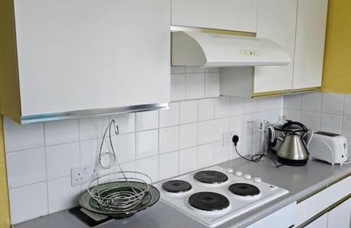 Downham Apartment | Elegant Home in Lewisham - Rated 9/10 & Family-Friendly