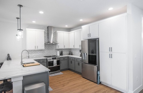 Town And Country Park Addition House | Luxury Home in North Austin: Next to Apple Campus