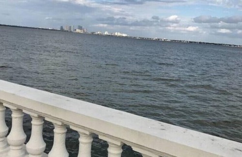 Tampa House | Elegant South Tampa Home with Oceanfront Views and Spa