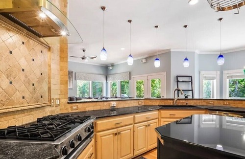 Lakeway House | Guest Rated: 10/10 Retreat with Pool & Media Room
