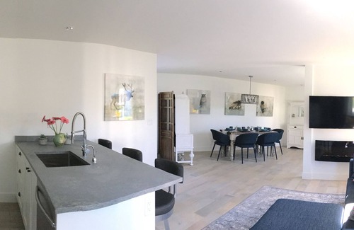 Coquitlam House | Guest Rated Oasis: Private Home with Ocean View & Spa