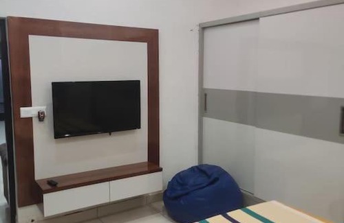 Ludhiana Apartment | Cozy Home Stay in Sector 32A, Perfect for Families
